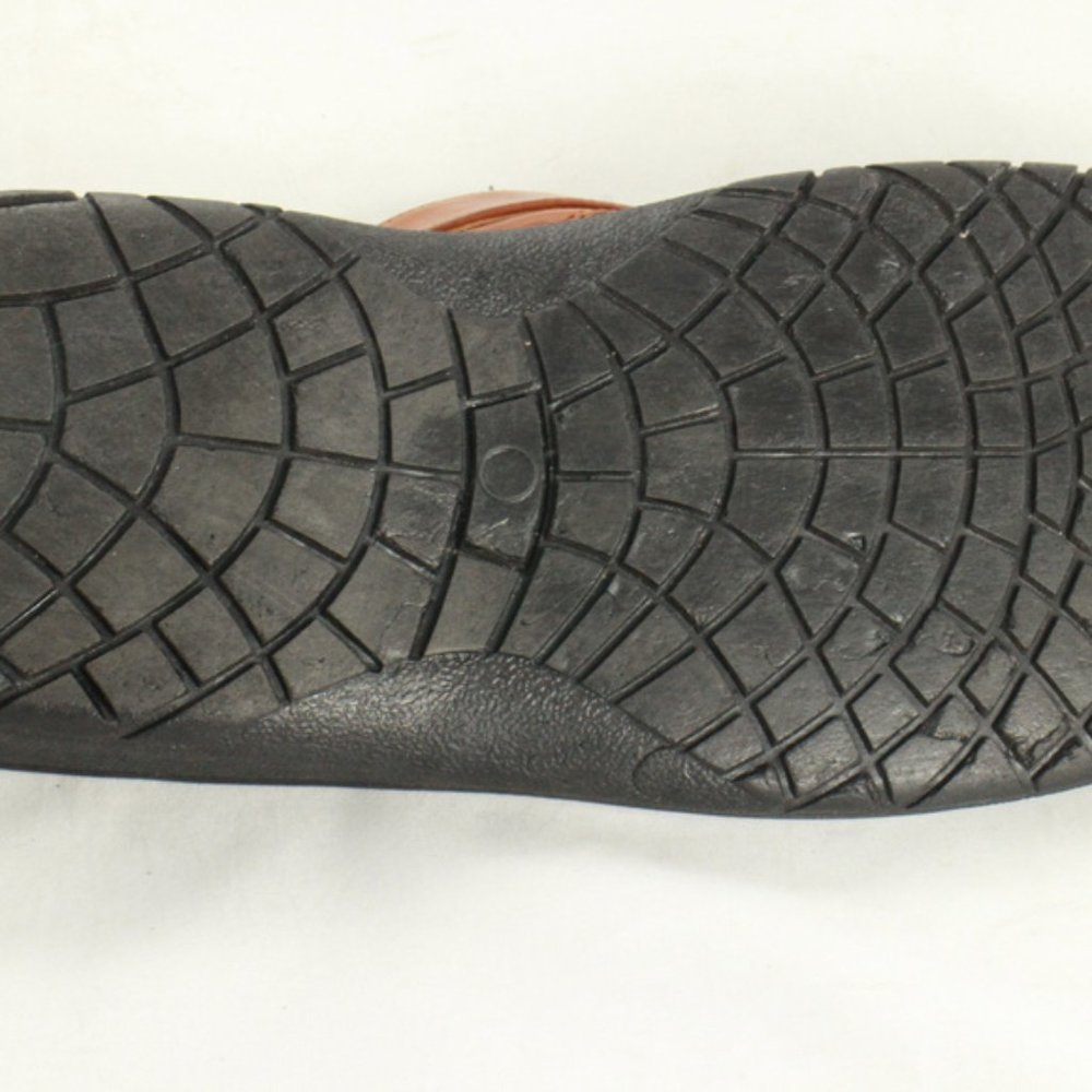 SOLEADO Brown Leather Strappy Sandals Like New - Picture 7 of 7